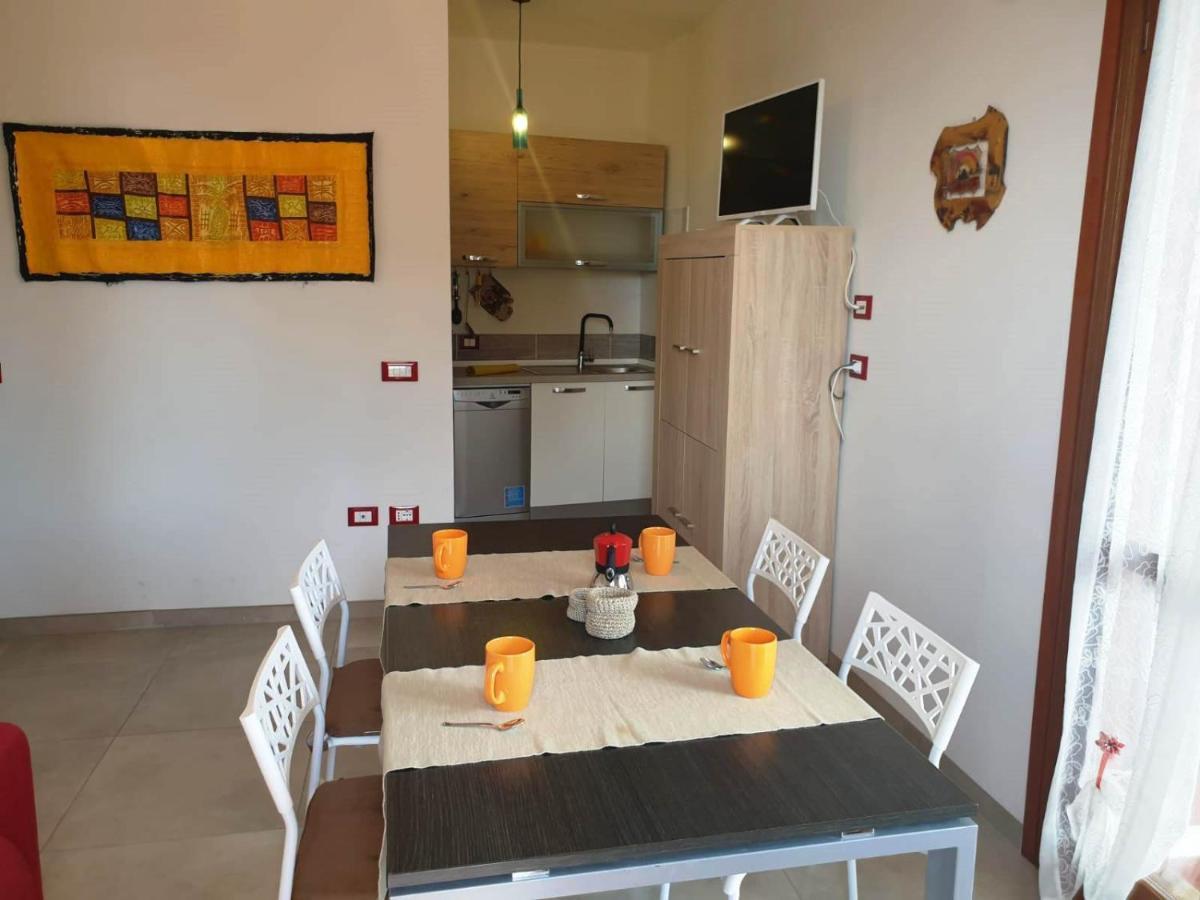 Al Girasole Apartment เปสเคียรา เดล การ์ดา ภายนอก รูปภาพ